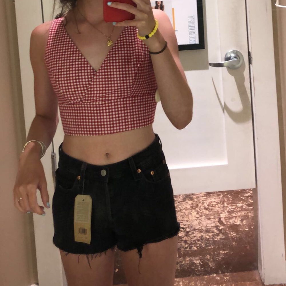 Urban Outfitters Black Levi’s distressed - Picture 3 of 3